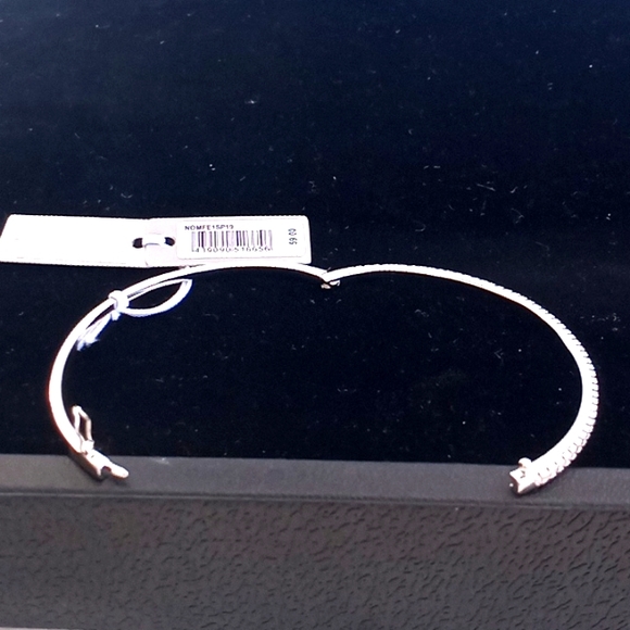 Nordstrom Silver Cubic Zirconia Bangle Bracelet - Picture 12 of 13